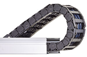 Sistema de esteiras porta cabos