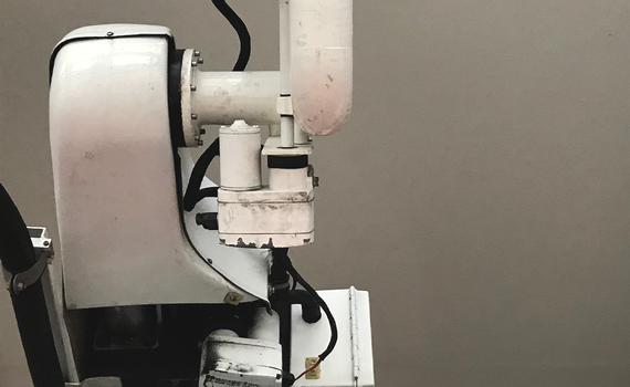 Engrenagens impressas em 3D em um servomotor