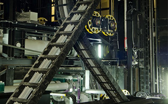 Sistemas e-spool e zig-zag em plataformas de palco