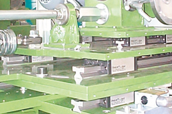 drylin® T em um triturador