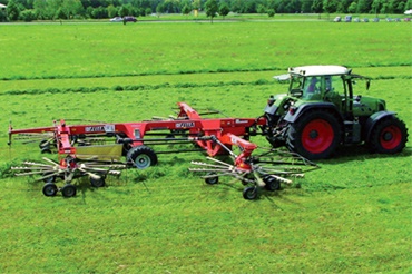 Colhedores de feno com buchas autolubrificantes individuais feitas de materiais iglidur®
