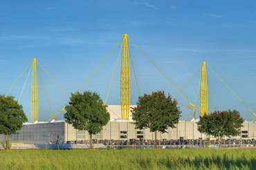 Exterior do edifício da fábrica da igus