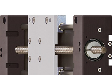 Eixos lineares com acionamento de fuso de avanço