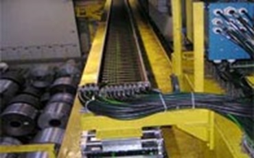 Guindaste de transporte de bobinas de aço